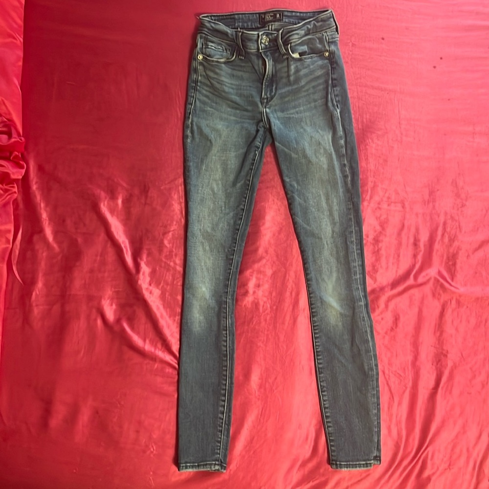 Low rise abercrombie jeans